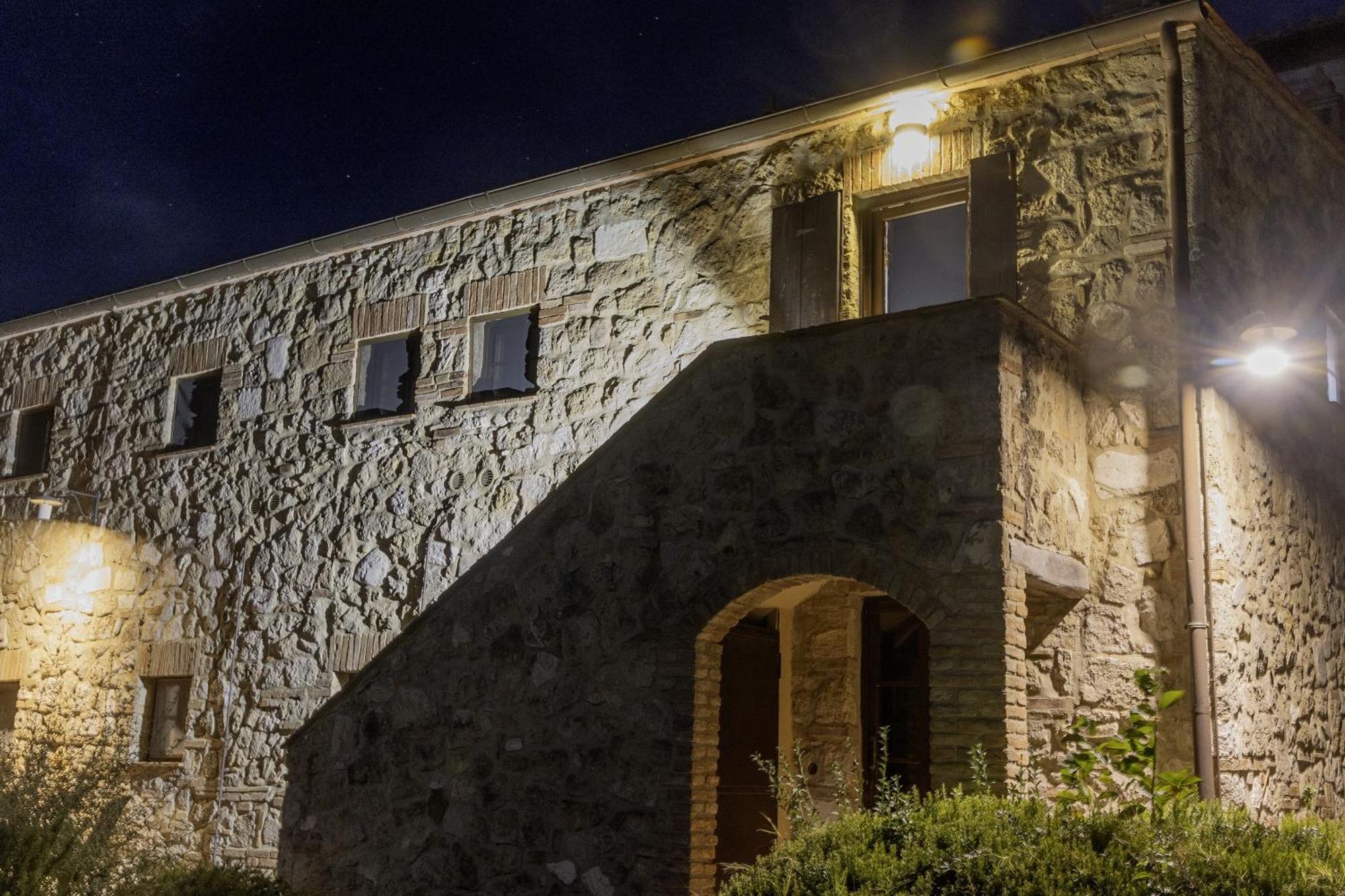 Relax Palazzo Monaci Apartment อัสเชียโน ภายนอก รูปภาพ